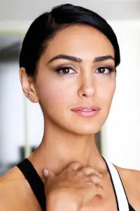 Фото Назанін Боняді (Nazanin Boniadi)