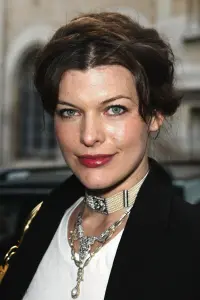 Фото Міла Йовович (Milla Jovovich)