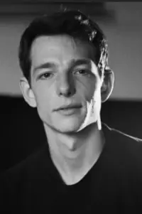 Фото  (Mike Faist)