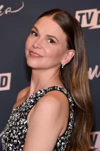 Фото  (Sutton Foster)