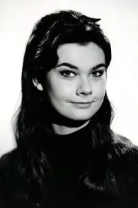 Фото  (Imogen Hassall)