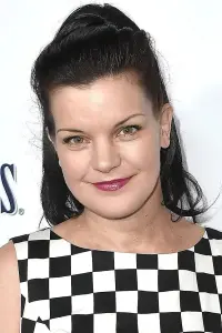 Фото Полі Перретт (Pauley Perrette)