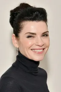 Фото Джуліанна Маргуліс (Julianna Margulies)