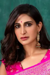 Фото  (Aahana Kumra)