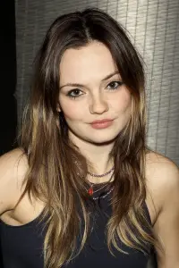 Фото Емілі Мід (Emily Meade)