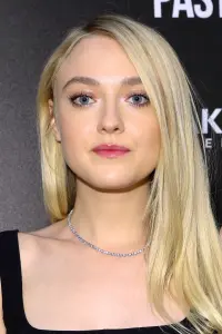 Фото Дакота Фаннінг (Dakota Fanning)