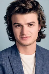 Фото Джо Кірі (Joe Keery)