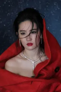 Фото Лю Іфей (Liu Yifei)