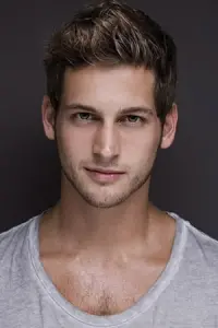 Фото  (Max Emerson)