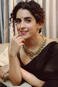 Фото Саня Малхотра (Sanya Malhotra)