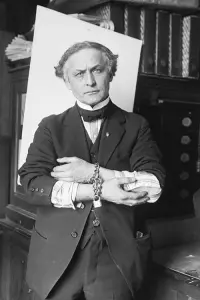 Фото  (Harry Houdini)