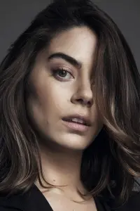 Фото Лоренца Ізцо (Lorenza Izzo)