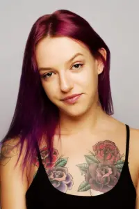 Фото  (Bria Vinaite)