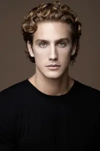 Фото Еудженіо Сіллер (Eugenio Siller)