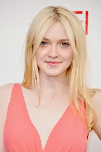 Фото Дакота Фаннінг (Dakota Fanning)