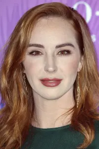 Фото  (Camryn Grimes)