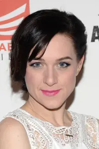 Фото  (Lena Hall)