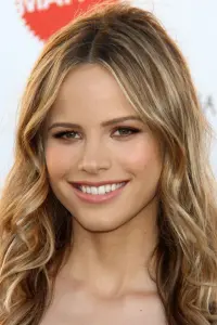 Фото Халстон Сейдж (Halston Sage)