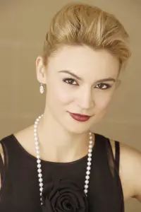 Фото Самайр Армстронг (Samaire Armstrong)