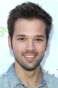 Фото  (Nathan Kress)