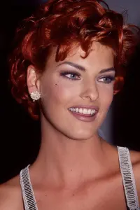 Фото  (Linda Evangelista)