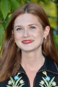 Фото Бонні Райт (Bonnie Wright)