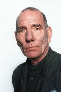 Фото Піт Постлетвейт (Pete Postlethwaite)