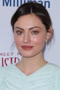 Фото Фібі Тонкін (Phoebe Tonkin)