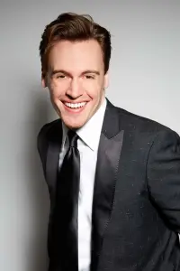 Фото  (Erich Bergen)