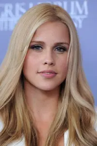 Фото Клер Холт (Claire Holt)