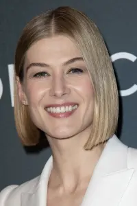 Фото Розамунд Пайк (Rosamund Pike)