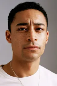 Фото  (Loyle Carner)