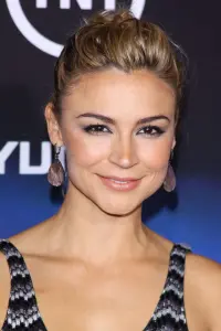 Фото Самайр Армстронг (Samaire Armstrong)