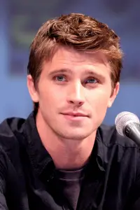 Фото Гаррет Хедлунд (Garrett Hedlund)