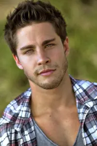 Фото  (Dean Geyer)