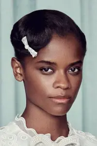 Фото Летиція Райт (Letitia Wright)