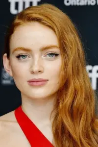 Фото Сейді Сінк (Sadie Sink)