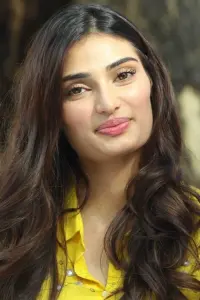 Фото  (Athiya Shetty)