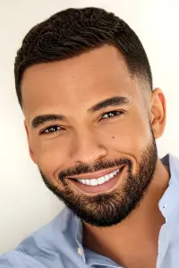 Фото  (Christian Keyes)