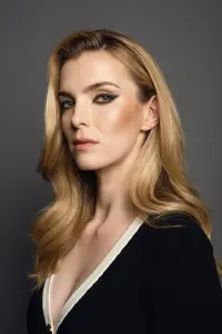 Фото Бетті Гілпін (Betty Gilpin)