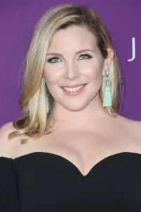 Фото Джун Діана Рафаель (June Diane Raphael)