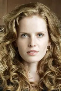 Фото Ребекка Мадер (Rebecca Mader)