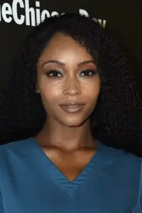 Фото Яя ДаКоста (Yaya DaCosta)