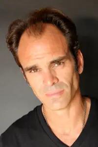 Фото Стівен Огг (Steven Ogg)