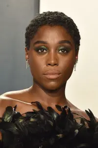 Фото Лашана Лінч (Lashana Lynch)