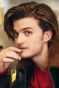 Фото Джо Кірі (Joe Keery)