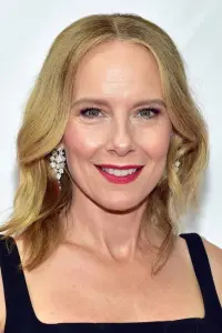 Фото Емі Раян (Amy Ryan)