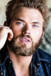 Фото Келлан Лутц (Kellan Lutz)