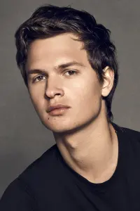 Фото Ансель Елгорт (Ansel Elgort)