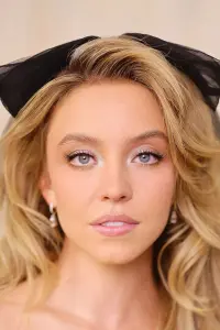 Фото Сідні Суїні (Sydney Sweeney)